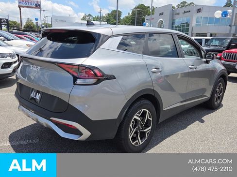 Used 2025 Kia Sportage LX FWD image 12