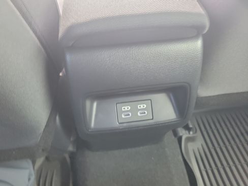 Used 2025 Toyota Corolla LE FWD image 14