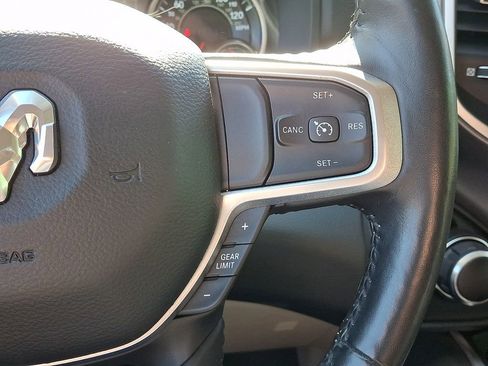 Used 2020 RAM 1500 Big Horn AWD/4WD image 22