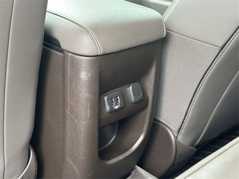 Used 2022 GMC Canyon Denali image 29