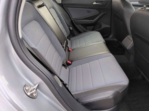 Used 2025 Volkswagen Jetta SE FWD image 18