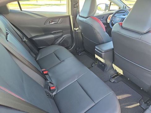 New 2026 Toyota Prius Plug-In Hybrid FWD image 11