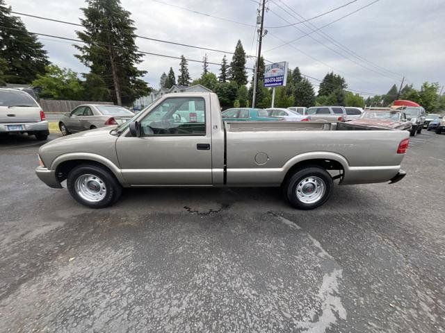 Used 2000 GMC Sonoma SL RWD image 1
