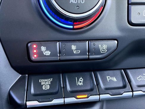 Used 2020 Chevrolet Silverado 3500 LTZ w/ LTZ Premium Package image 30