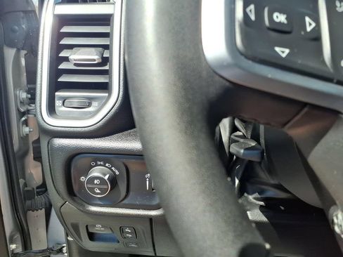Used 2025 RAM 1500 Big Horn AWD/4WD image 17