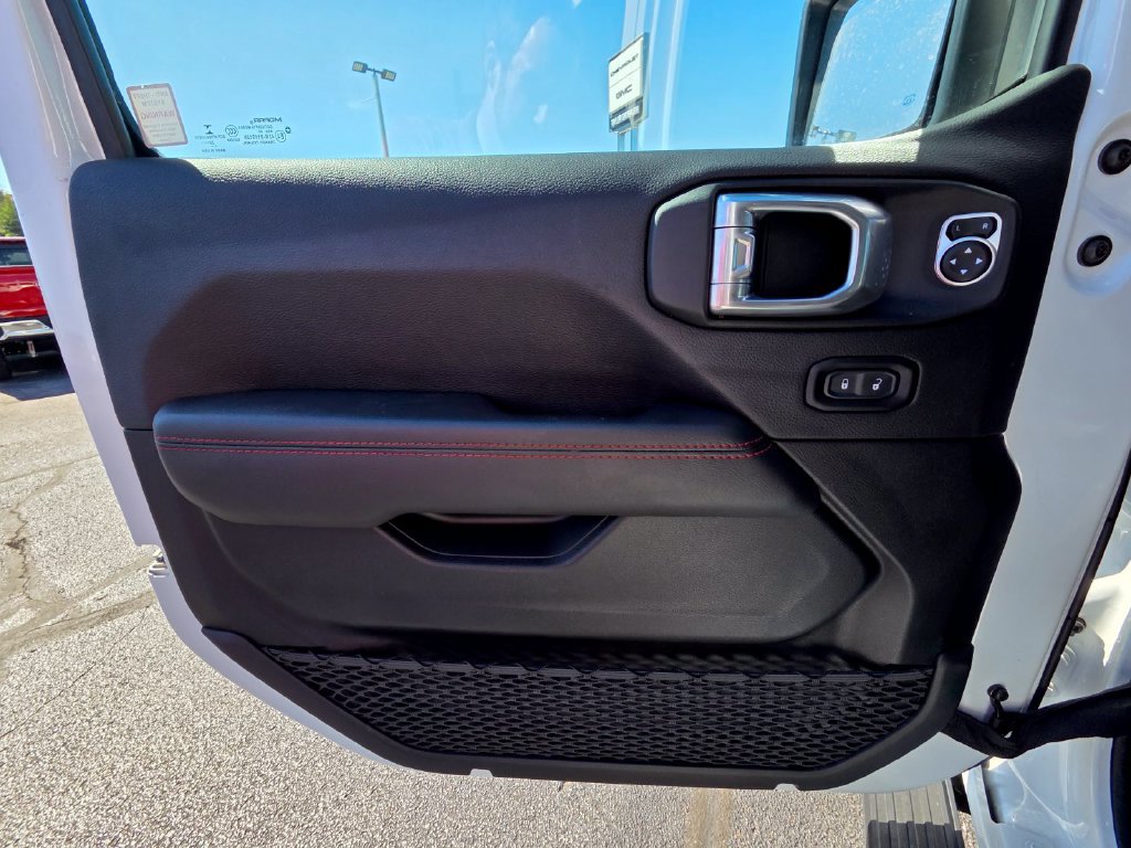 Used 2021 Jeep Wrangler Unlimited Rubicon AWD/4WD image 12