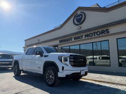 Used 2025 GMC Sierra 1500 AT4 w/ AT4 Premium Package