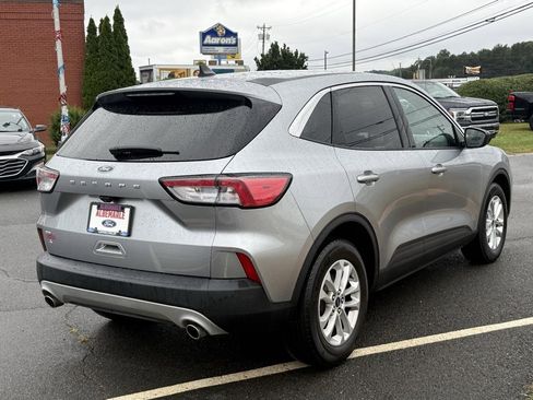 Used 2022 Ford Escape SE w/ Convenience Package image 3