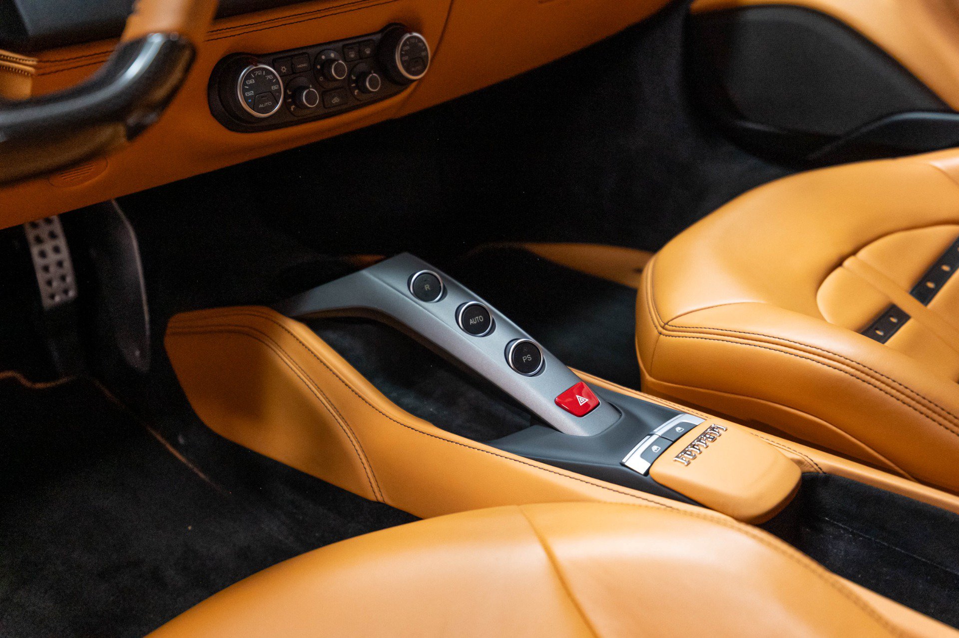 Used 2016 Ferrari 488 GTB RWD image 15