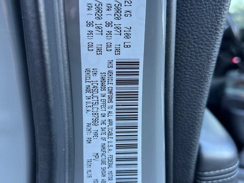 Used 2020 Dodge Durango R/T w/ Blacktop Package AWD/4WD image 34
