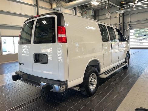 Used 2025 Chevrolet Express 2500 w/ Driver Convenience Package RWD image 13