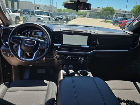 Used 2025 GMC Sierra 1500 Elevation w/ Preferred Package image 21