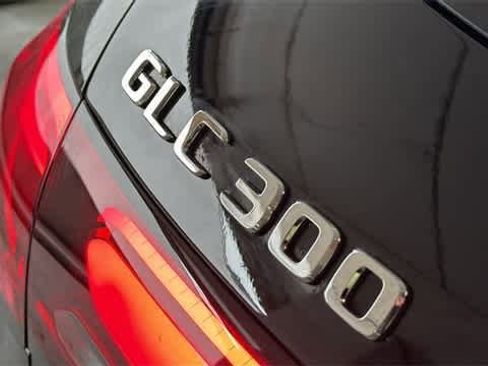 Certified 2025 Mercedes-Benz GLC 300 4MATIC image 28
