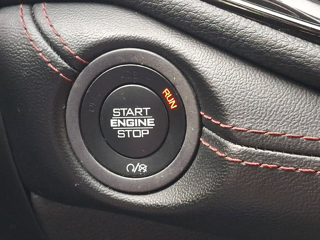 Used 2022 Dodge Durango R/T w/ Blacktop Package AWD/4WD image 29