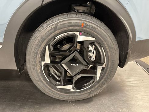 New 2026 Kia Sportage EX image 9