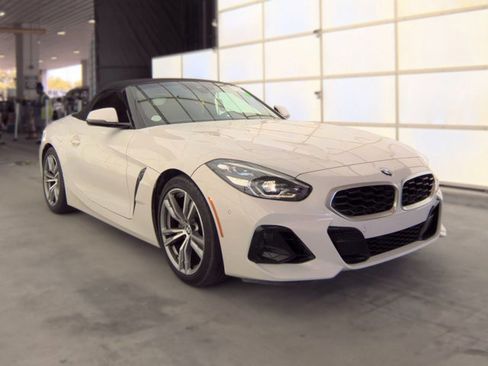 Used 2026 BMW Z4 sDrive30i RWD image 1