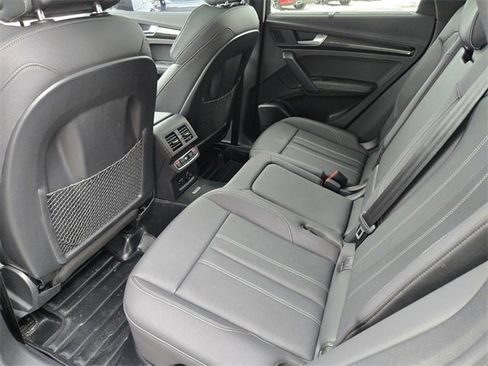 Used 2021 Audi SQ5 Prestige w/ Prestige Package image 38