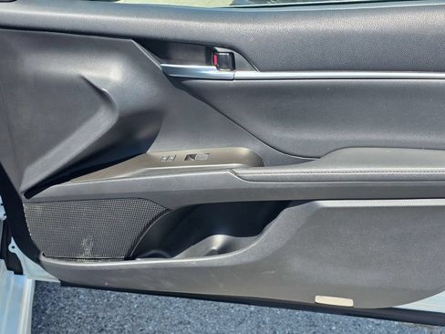 Used 2022 Toyota Camry XSE FWD image 24