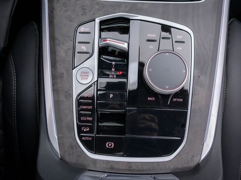 New 2026 BMW X5 xDrive40i w/ M Sport Package image 22