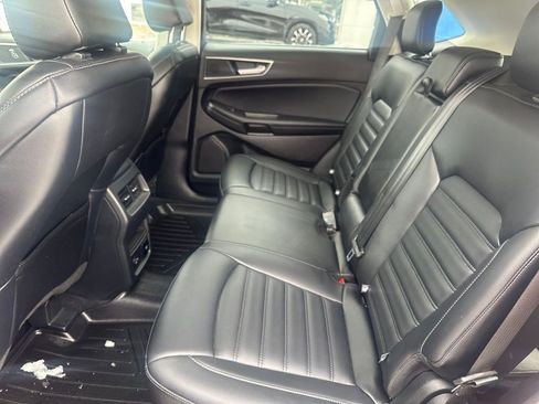 Used 2022 Ford Edge SEL w/ Convenience Package image 15