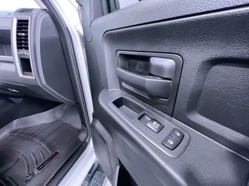 Used 2018 RAM 1500 Express w/ Express Value Package RWD image 34