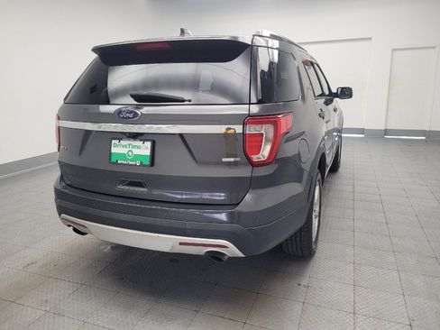 Used 2016 Ford Explorer XLT w/ Equipment Group 202A AWD/4WD image 7