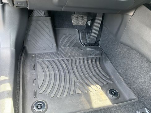 Used 2024 Toyota Prius Limited FWD image 17