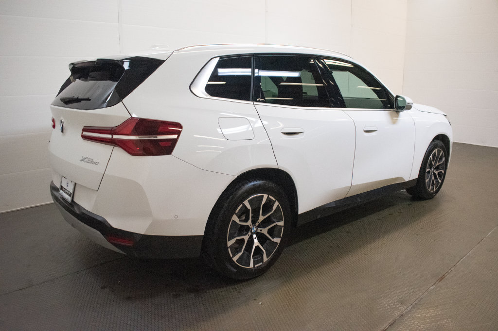Used 2026 BMW X3 xDrive30i w/ Convenience Package AWD/4WD image 4