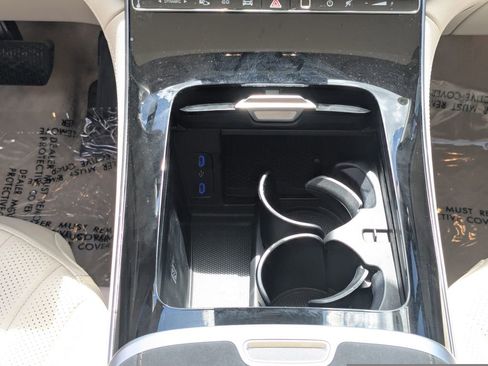 Certified 2023 Mercedes-Benz EQS 450+ SUV image 6