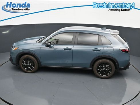 Used 2025 Honda HR-V Sport image 27