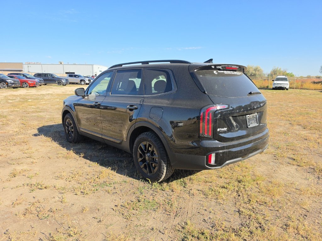 Certified 2025 Kia Telluride SX Prestige X-Pro AWD/4WD image 3