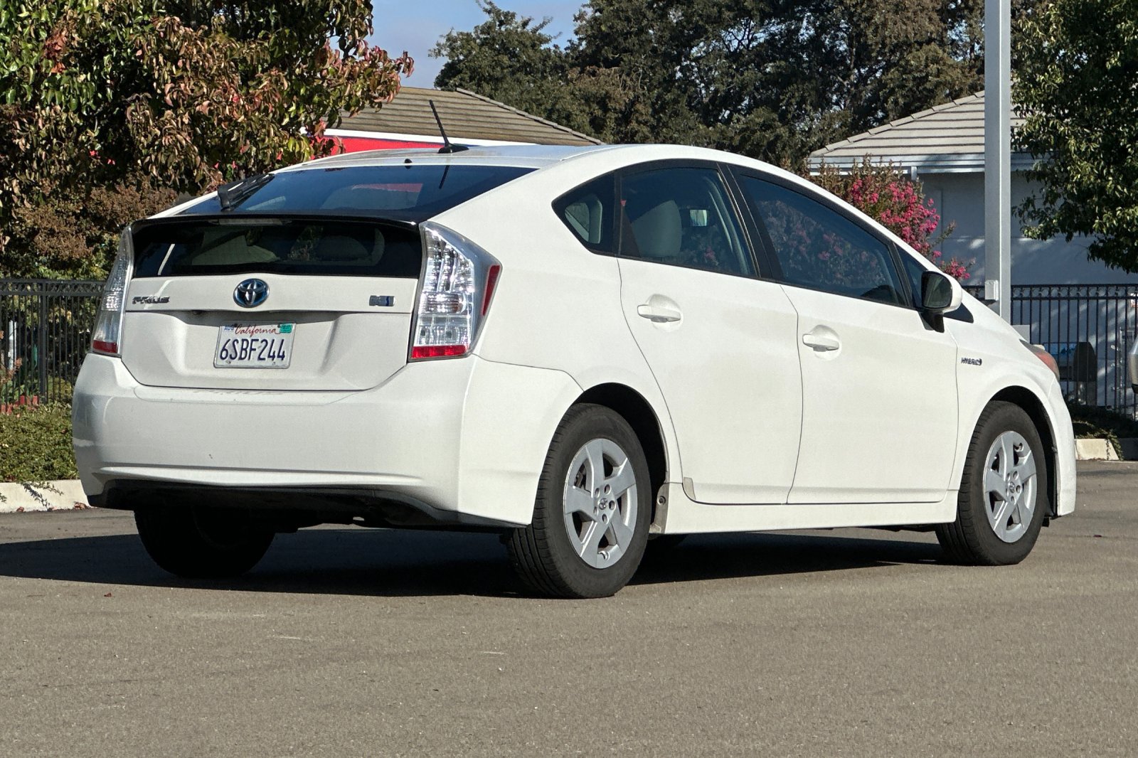 Used 2011 Toyota Prius Three w/ Navigation Pkg FWD image 4
