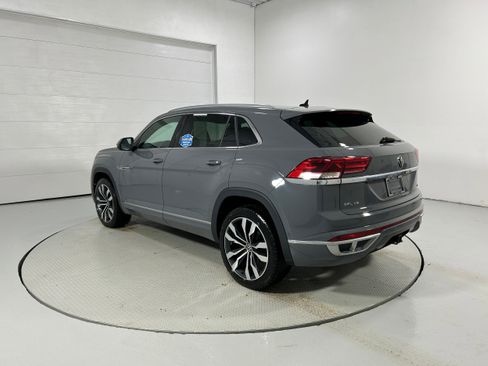 Used 2020 Volkswagen Atlas Cross Sport SEL Premium R-Line image 22
