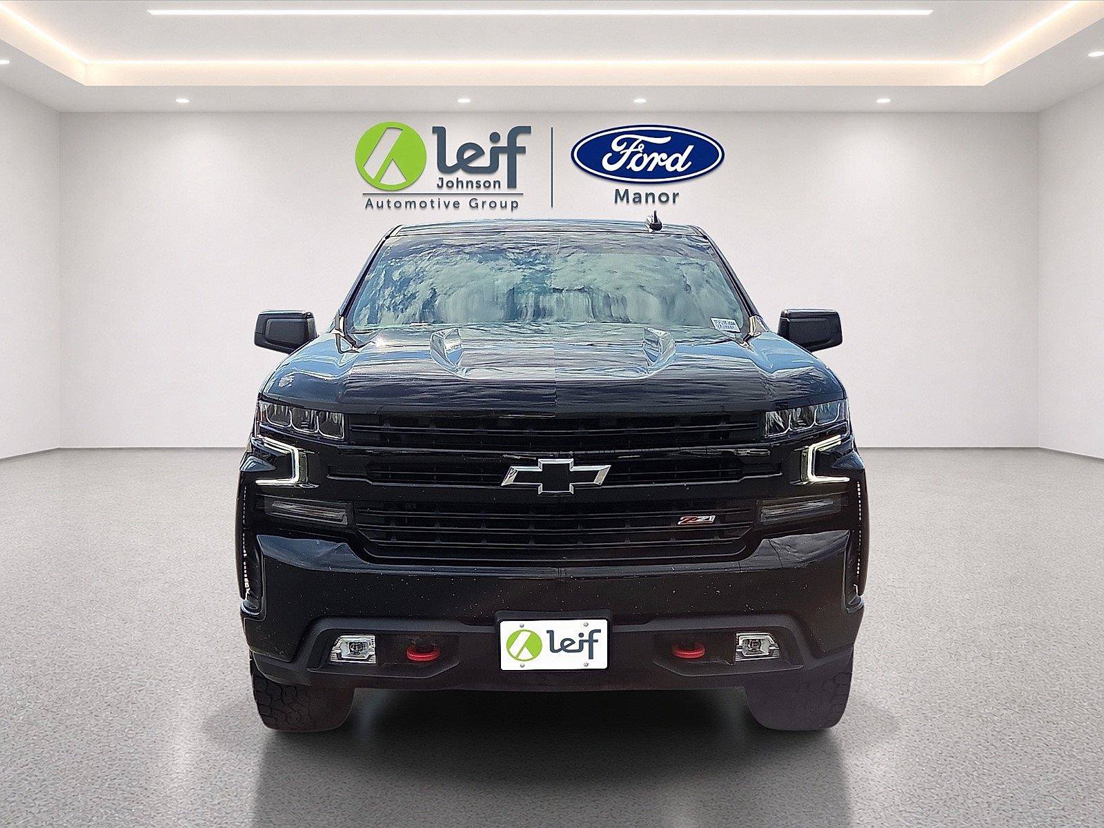 Used 2021 Chevrolet Silverado 1500 LT Trail Boss w/ Convenience Package II AWD/4WD image 2
