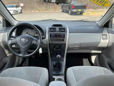 Used 2012 Toyota Corolla L FWD image 11