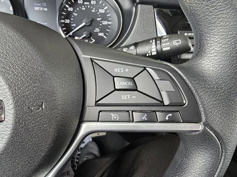 Used 2020 Nissan Rogue S image 23