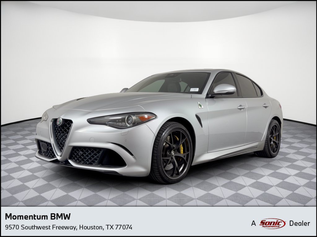 Used 2018 Alfa Romeo Giulia Quadrifoglio RWD image 1