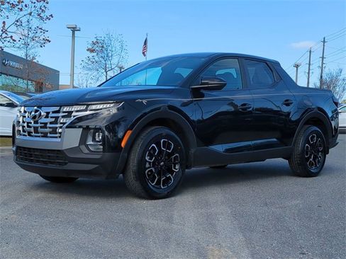 Used 2022 Hyundai Santa Cruz SEL image 2