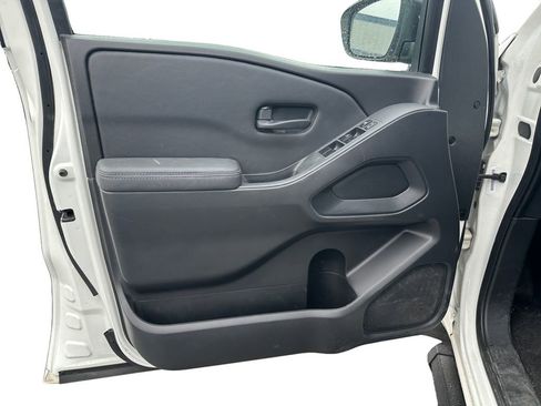 Used 2022 Nissan Frontier S w/ Technology Package image 17