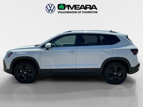Used 2025 Volkswagen Taos SEL w/ Black Wheel Plus Package AWD/4WD image 2
