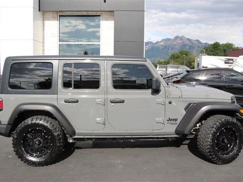 Used 2021 Jeep Wrangler Unlimited Sport AWD/4WD image 10