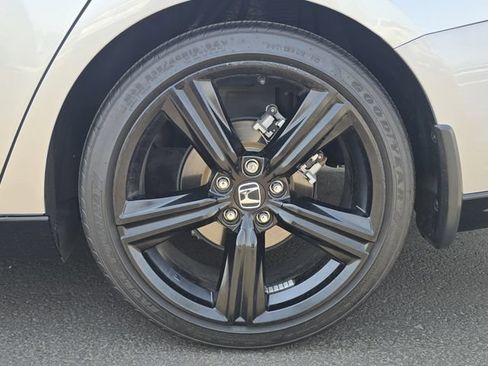 Used 2024 Honda Accord Sport image 21