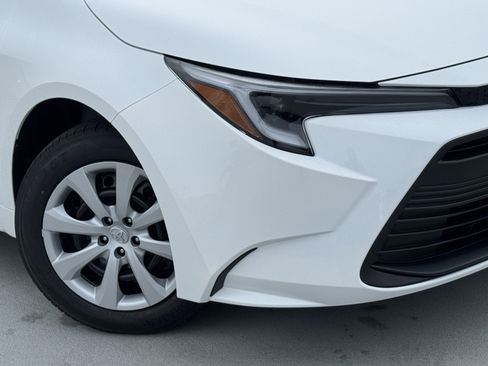 New 2026 Toyota Corolla LE image 10