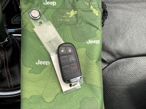Used 2019 Jeep Compass Limited image 10