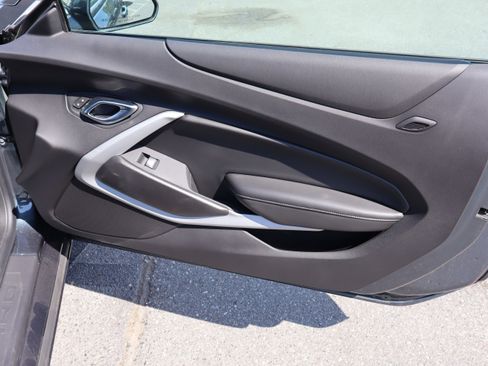 Used 2020 Chevrolet Camaro SS RWD image 30