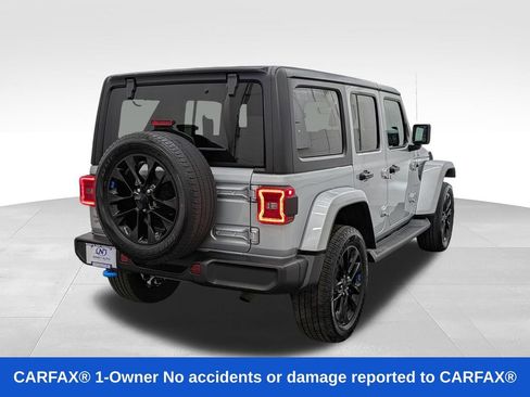 Used 2023 Jeep Wrangler Unlimited Sahara w/ Cold Weather Group AWD/4WD image 2