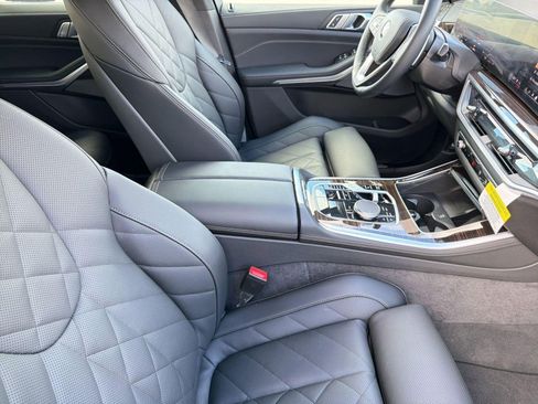 Used 2026 BMW X5 sDrive40i w/ Premium Package image 30