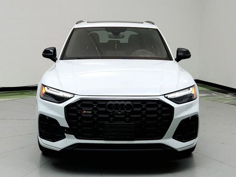 Used 2023 Audi SQ5 Prestige image 2