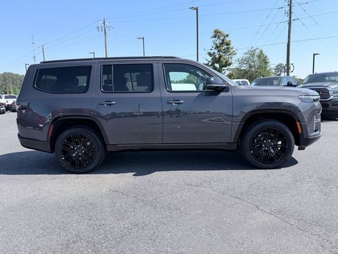 New 2026 Jeep Grand Wagoneer Limited AWD/4WD image 4