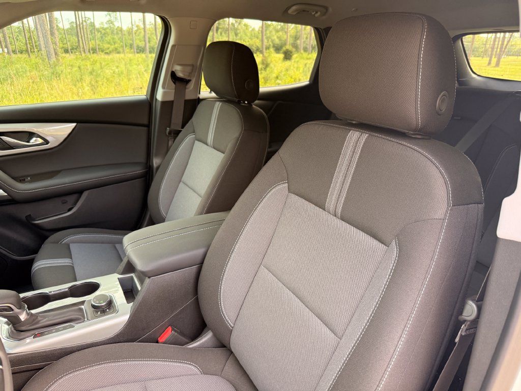 New 2026 Chevrolet Blazer LT w/ Convenience Package FWD image 13